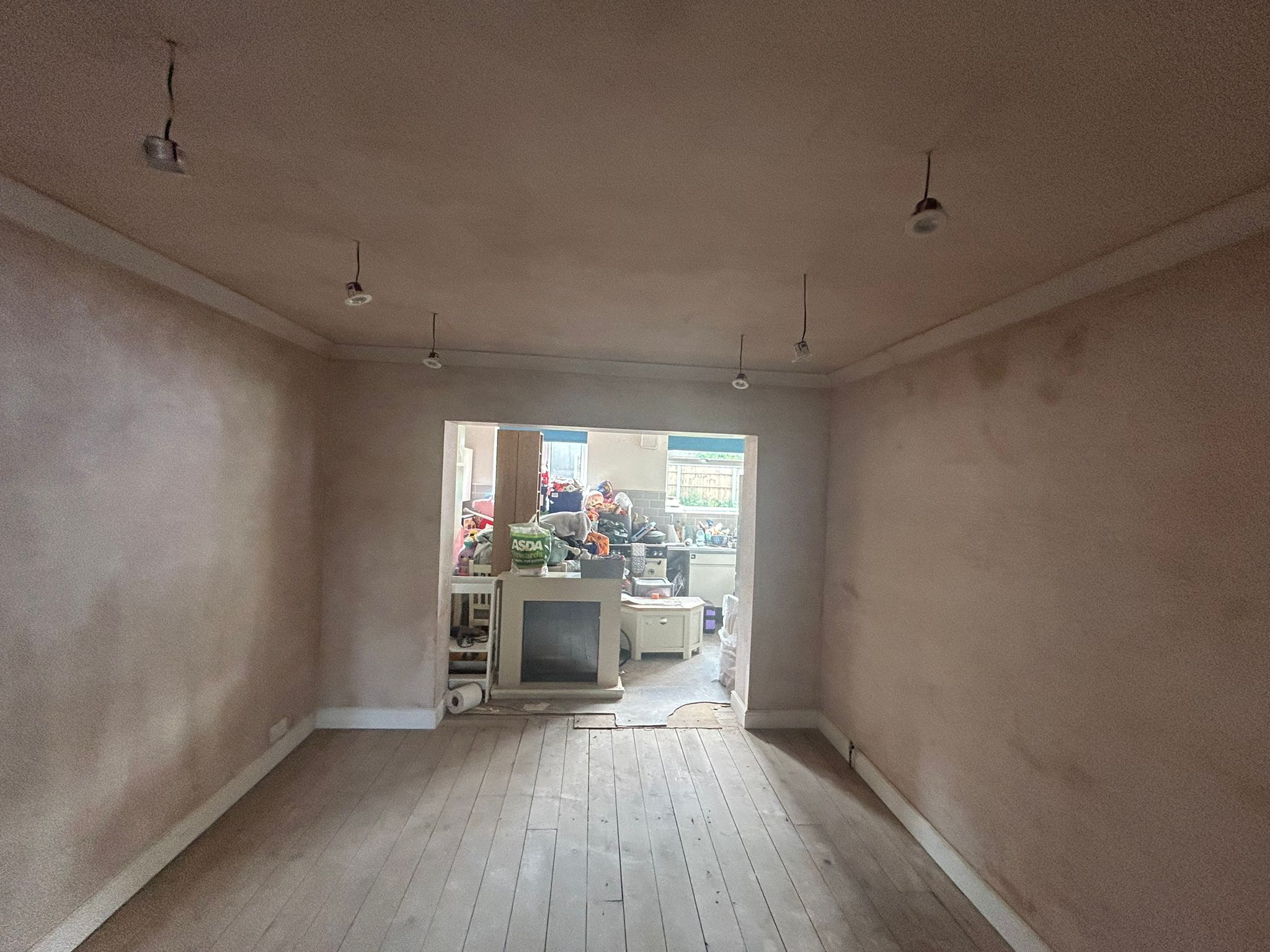 Professional plastering services by Leeds Rendering